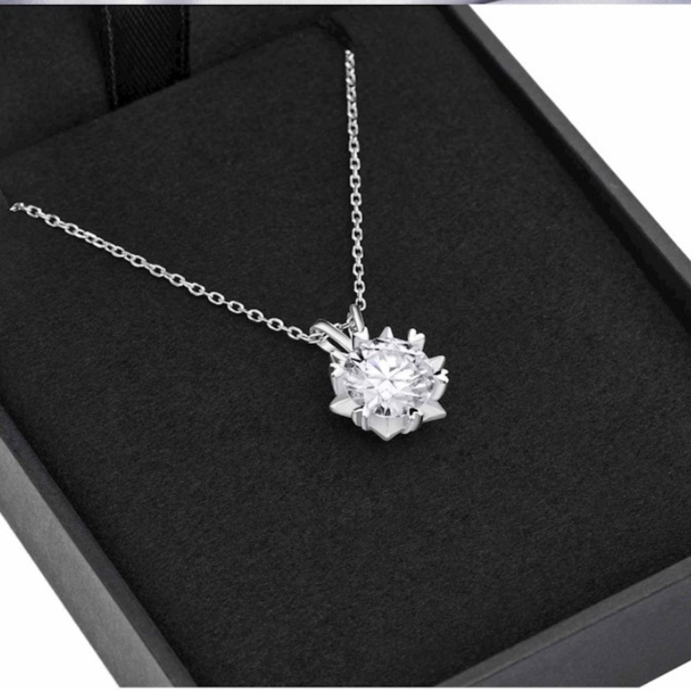 Francis Claire 2.47 ct Moissanite Gemstone with 925 silver necklace.